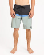 uqybs03141_quiksilver_ghg0_frt1