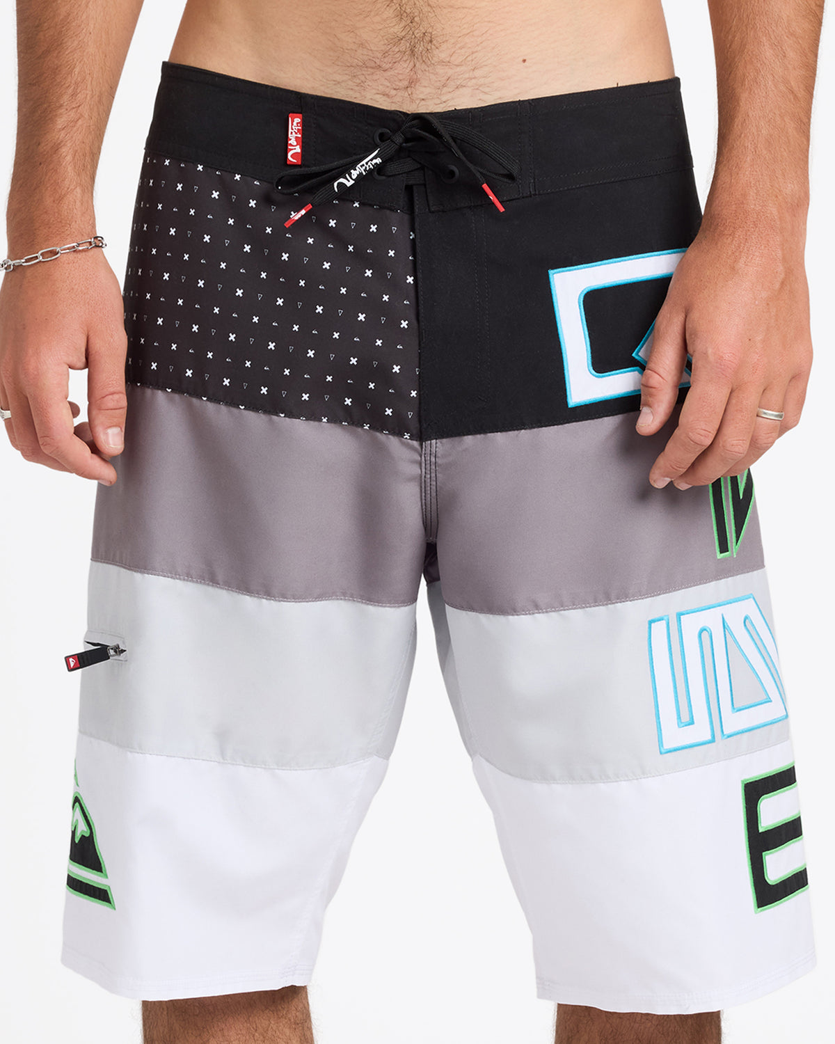 uqybs03158_quiksilver_kvj0_frt6