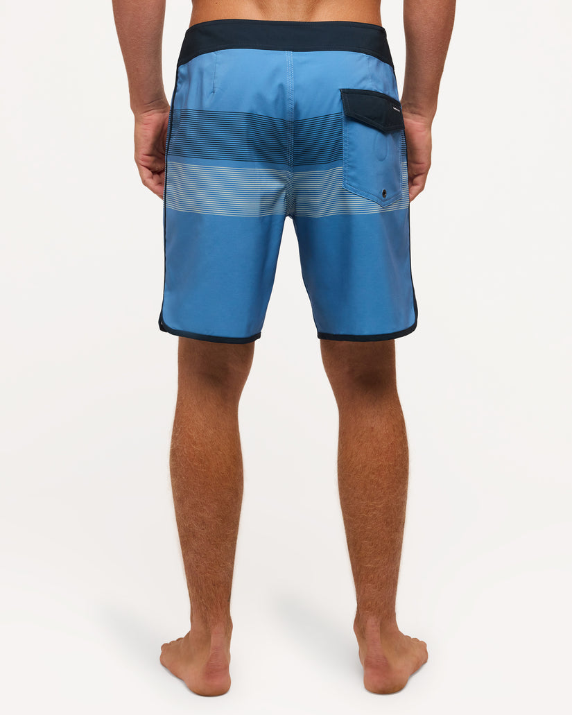 uqybs03161_quiksilver_blm9_bck1