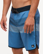 uqybs03161_quiksilver_blm9_sd6