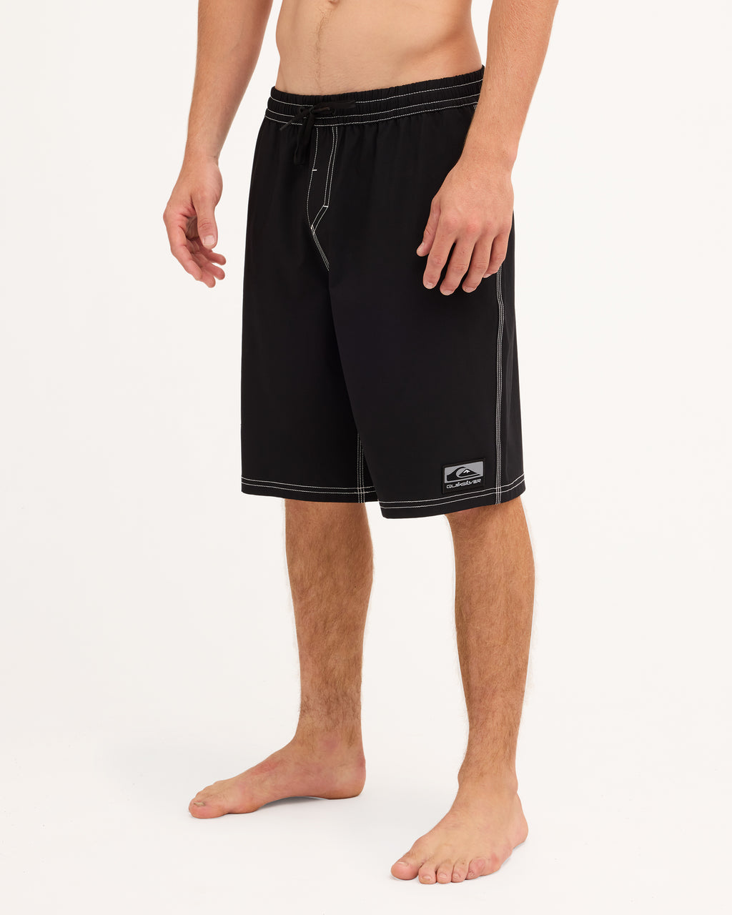 uqyjv03040_quiksilver_blk_sd1