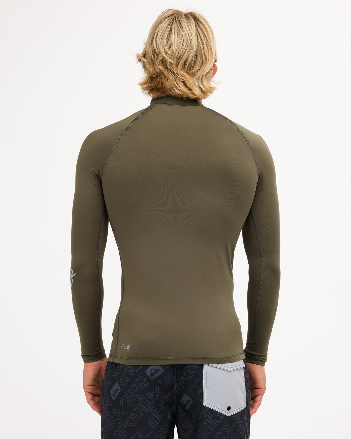 uqywr03150_quiksilver_cre0_bck1