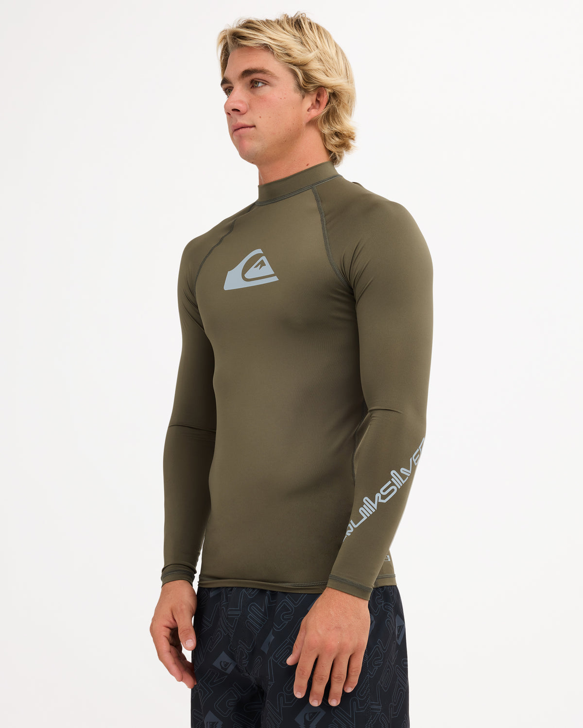 uqywr03150_quiksilver_cre0_sd1