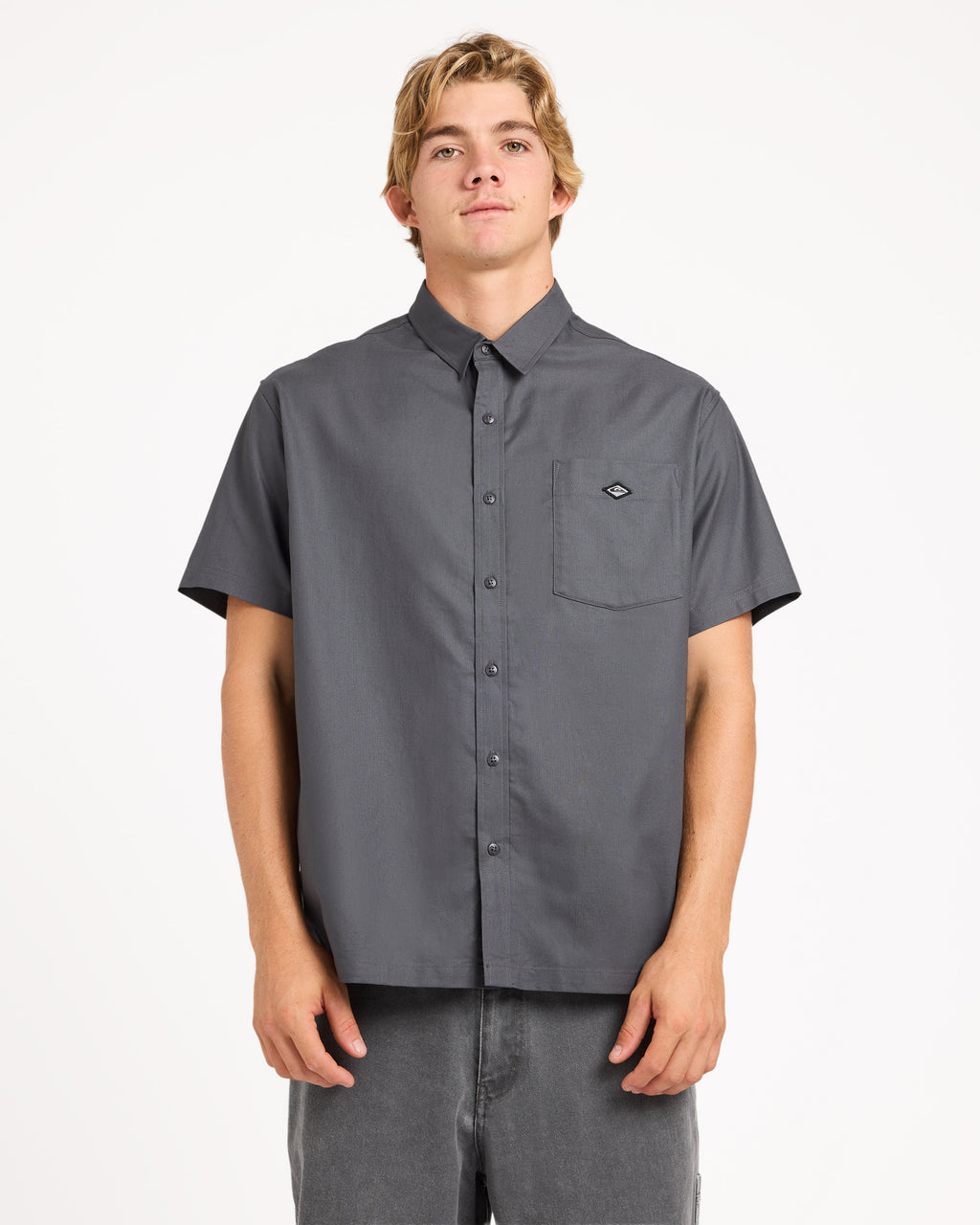 uqywt03114_quiksilver_kzm0_frt1