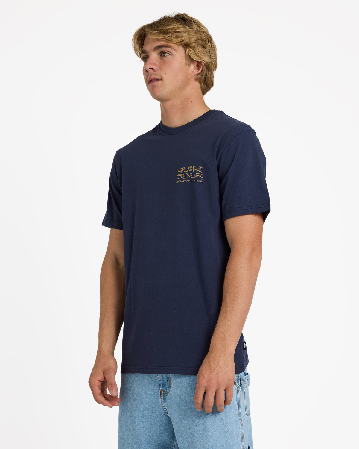 uqyzt05842_quiksilver_bsp0_sd1