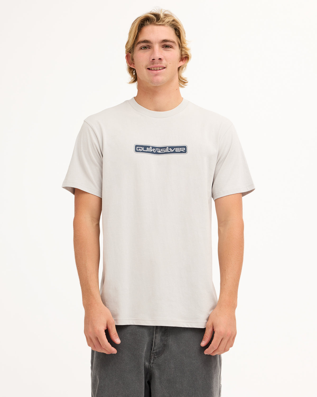 uqyzt06098_quiksilver_gvo_frt1