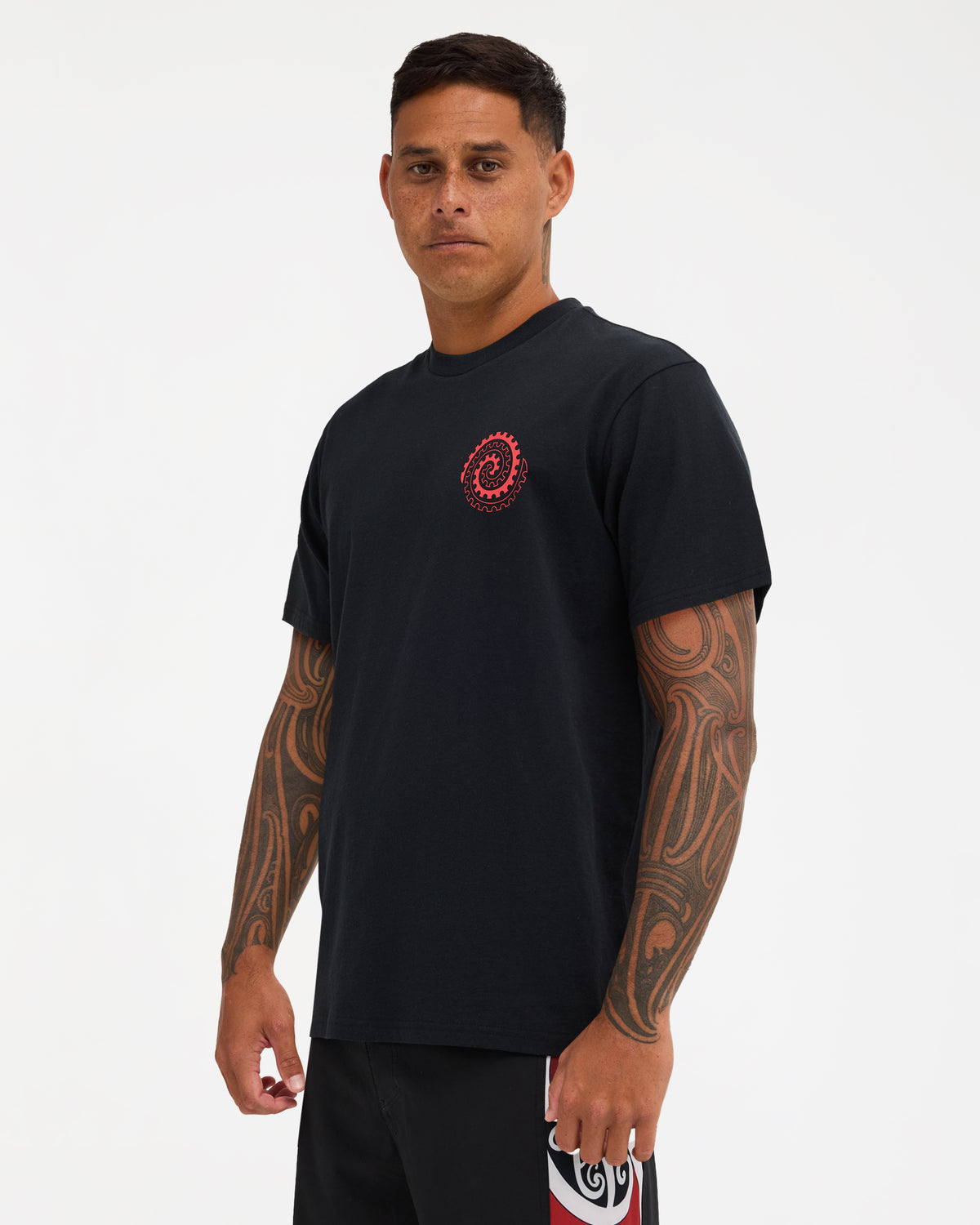 Mens Tai Uru T-Shirt