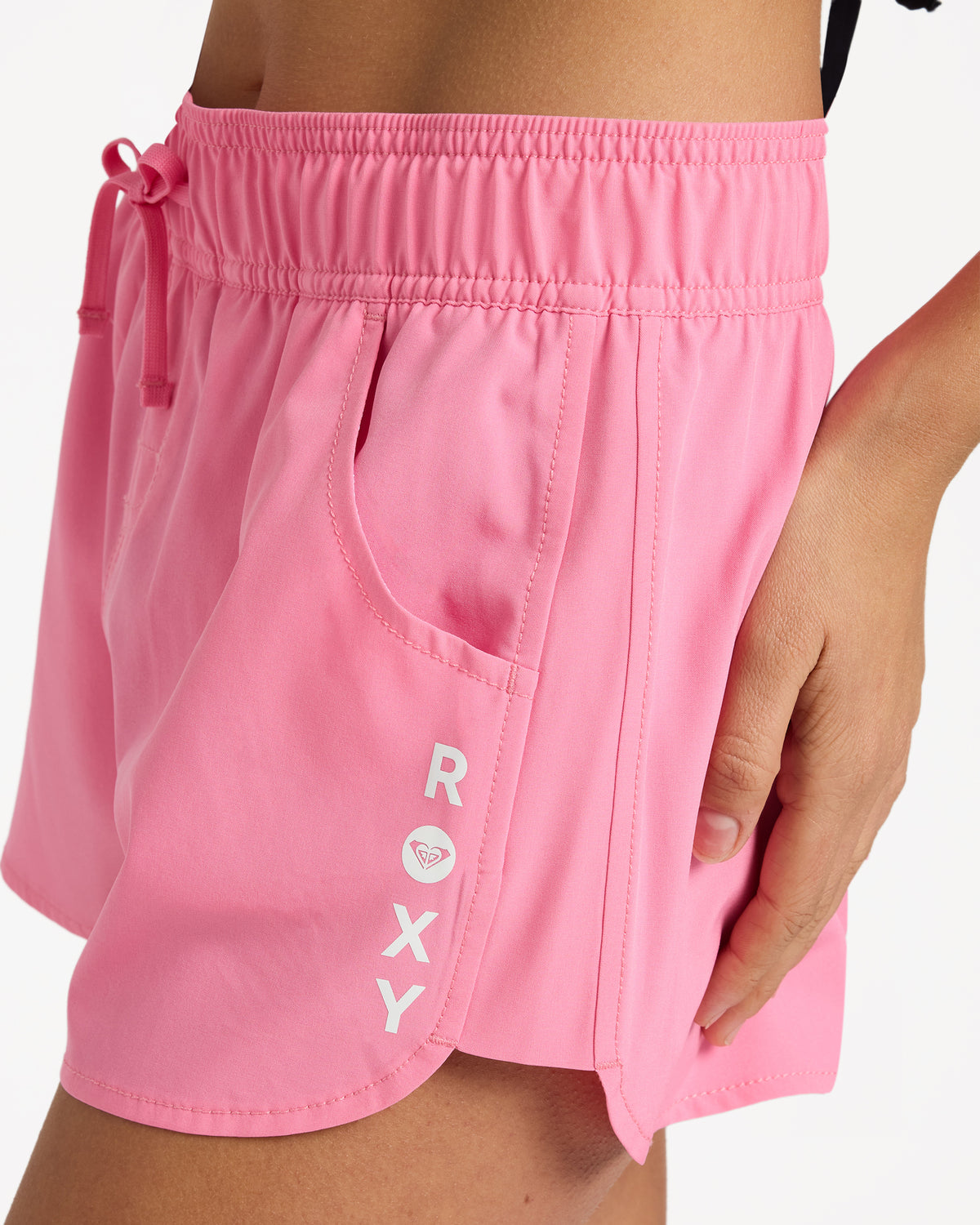 urjbs03024_roxy_mgz0_dtl1