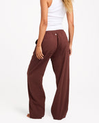 urjnp03079_roxy_rrz0_bck1