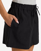 urjns03090_roxy_blk_dtl1