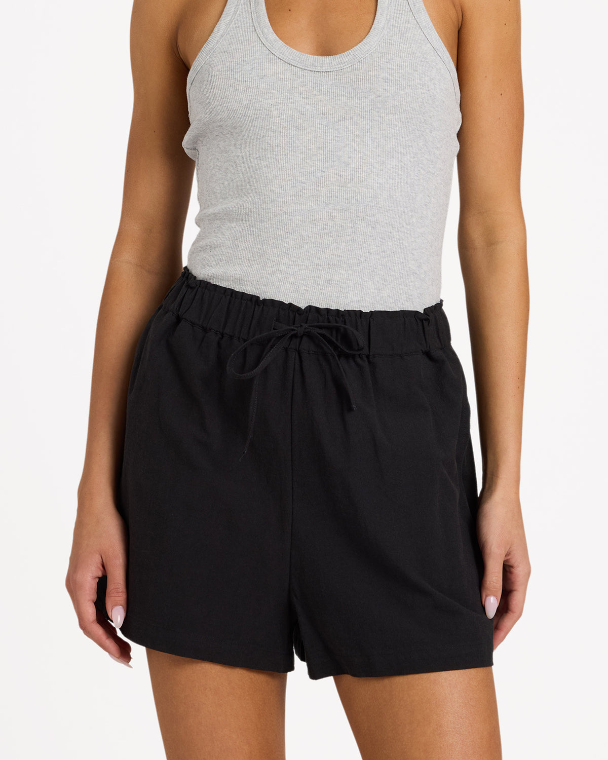 urjns03090_roxy_blk_frt4