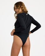 urjwr03291_roxy_kvj0_bck1