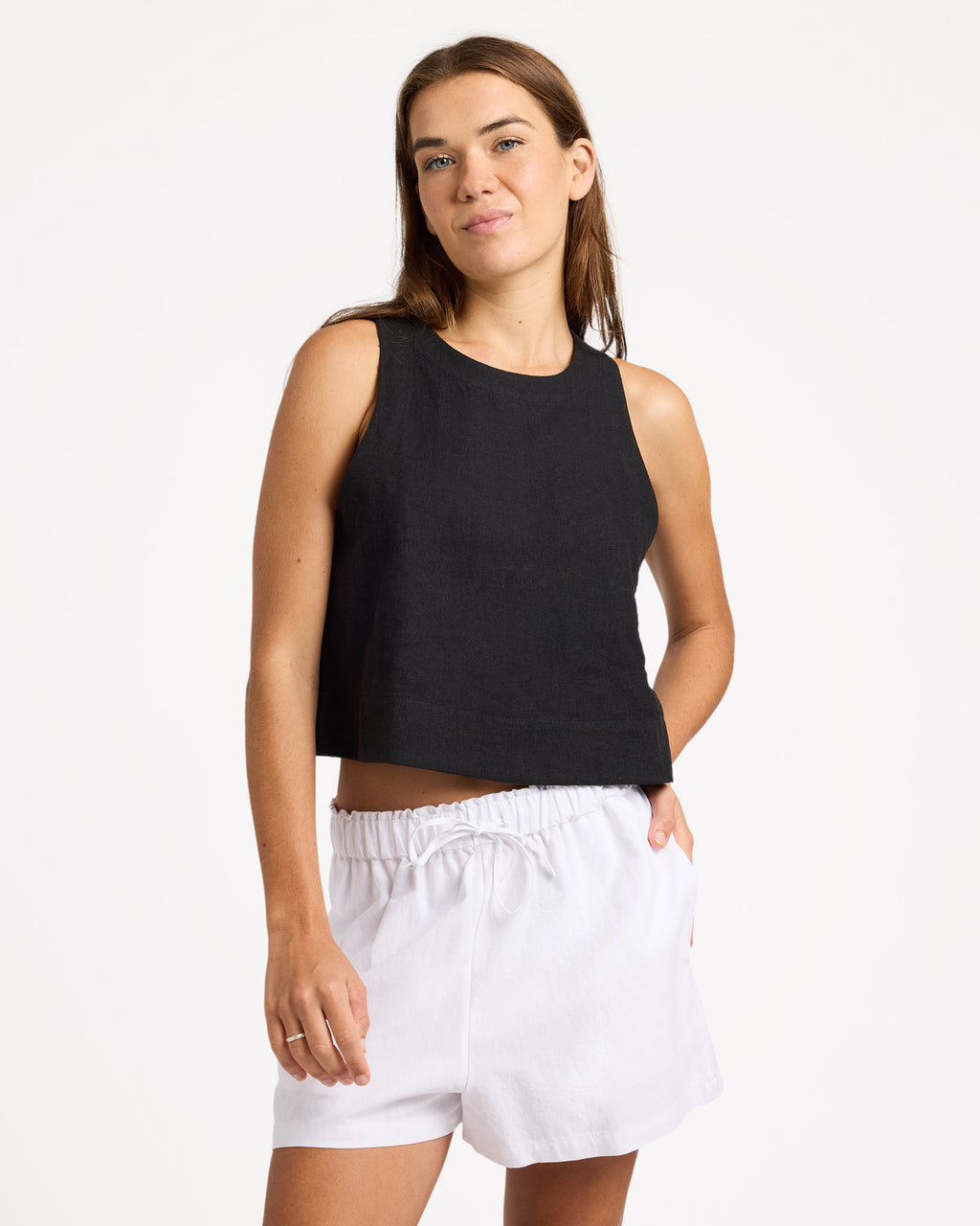 urjwt03149_roxy_blk_frt1
