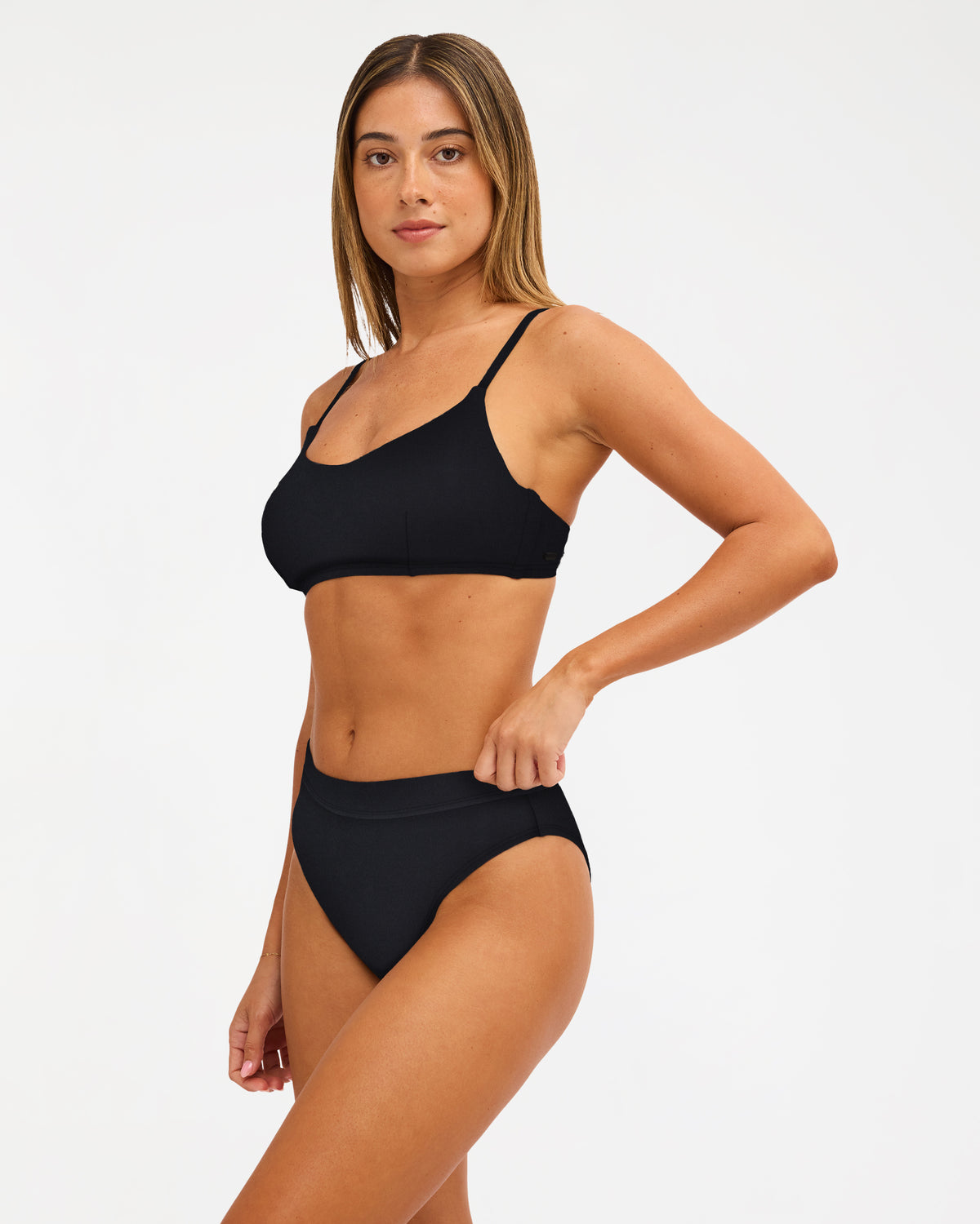 urjx303232_roxy_blk_sd1