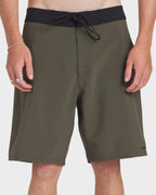 Mens VA Solid 19" Boardshorts
