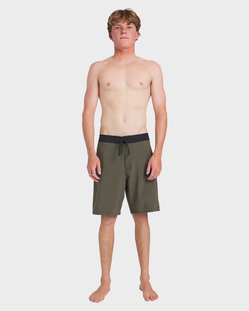 Mens VA Solid 19" Boardshorts