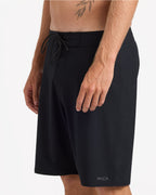 uvybs00170_rvca_blk_sd6