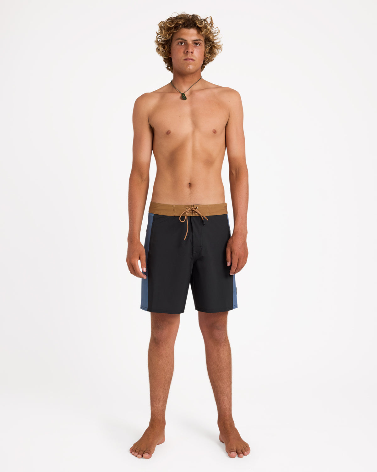 uvybs00177_rvca_blk_frt9