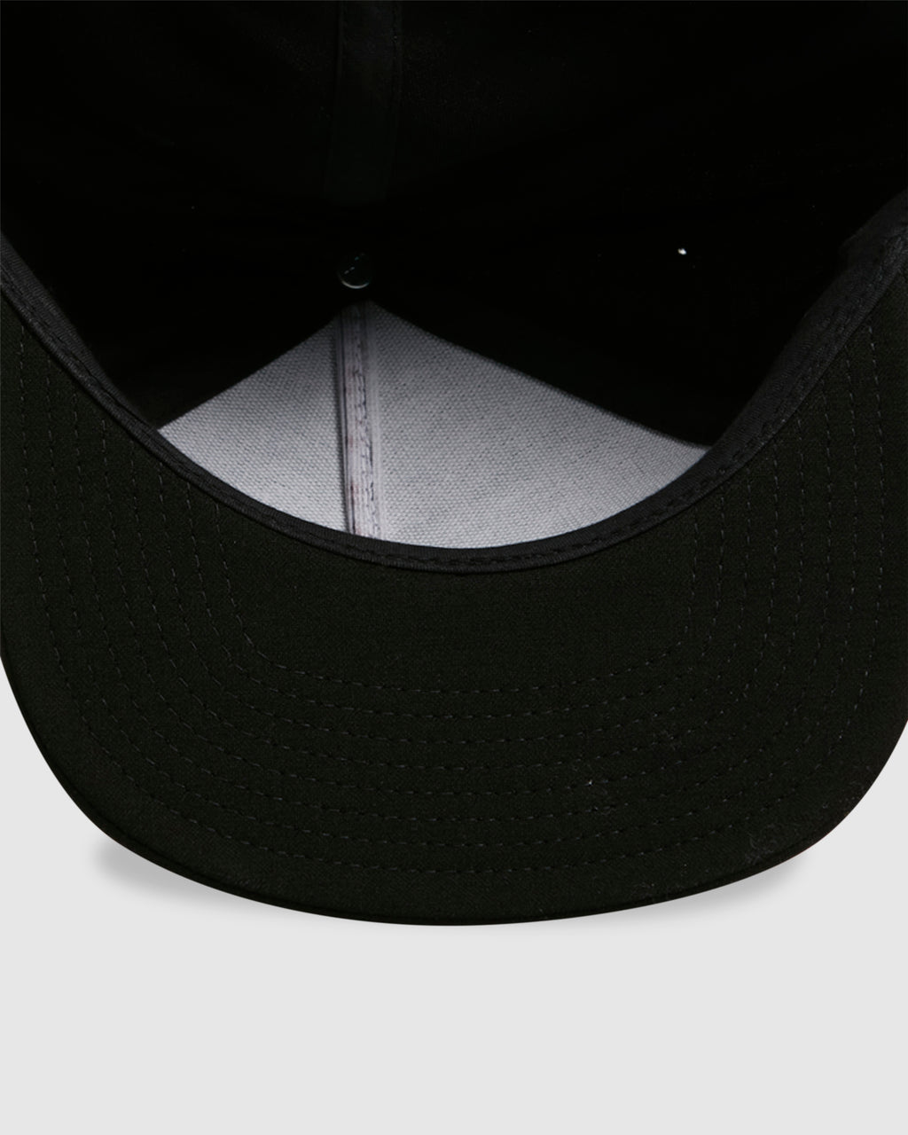 Mens Commonwealth Deluxe Snapback Cap