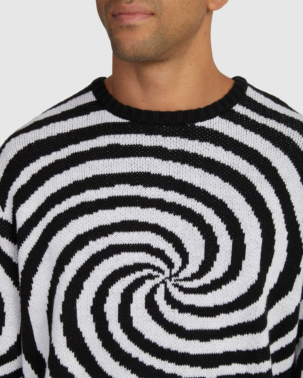 SPIRAL CREW KNIT