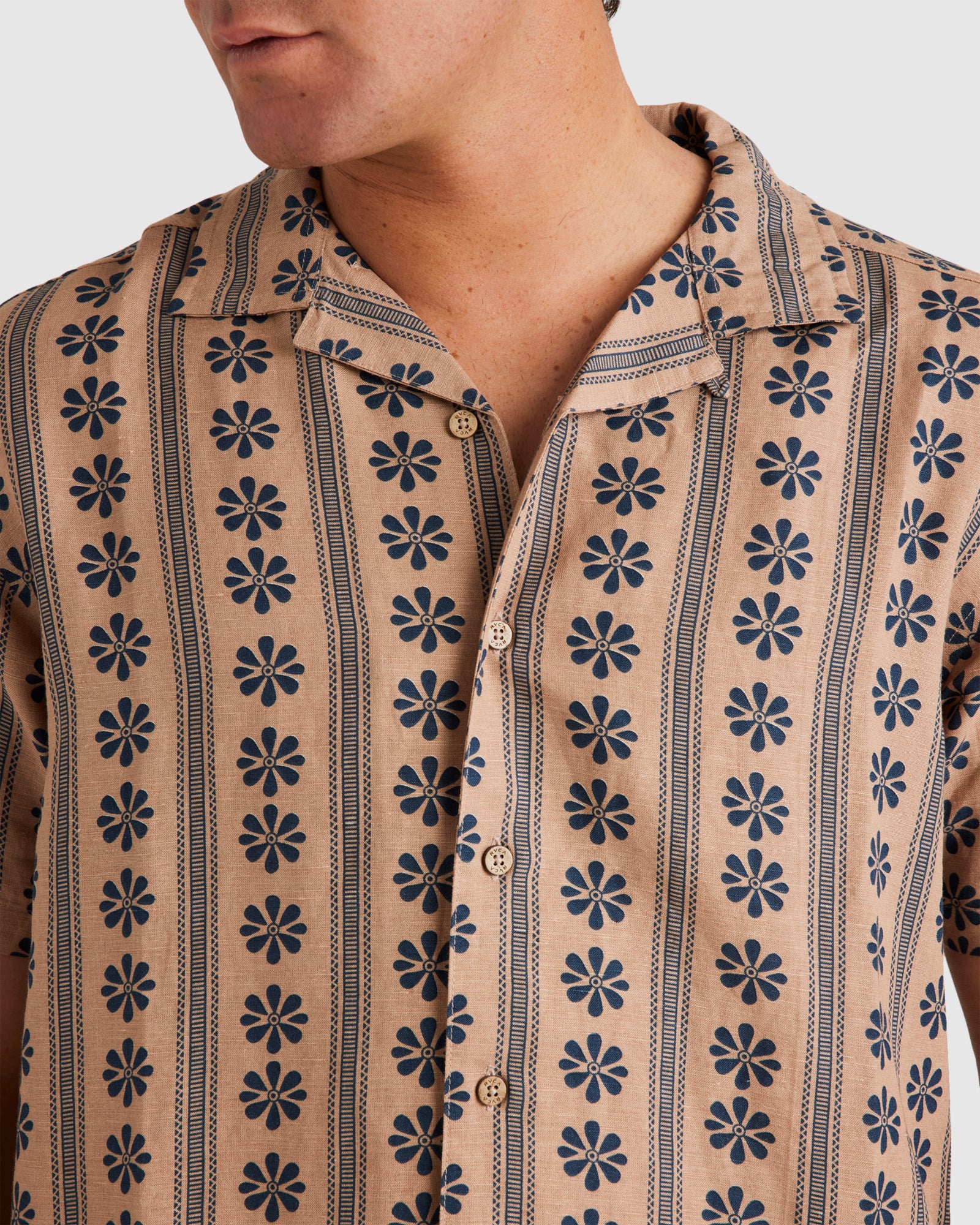 Mens Daisied Short Sleeve Shirt