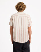 uvywt00218_rvca_lkh_bck1