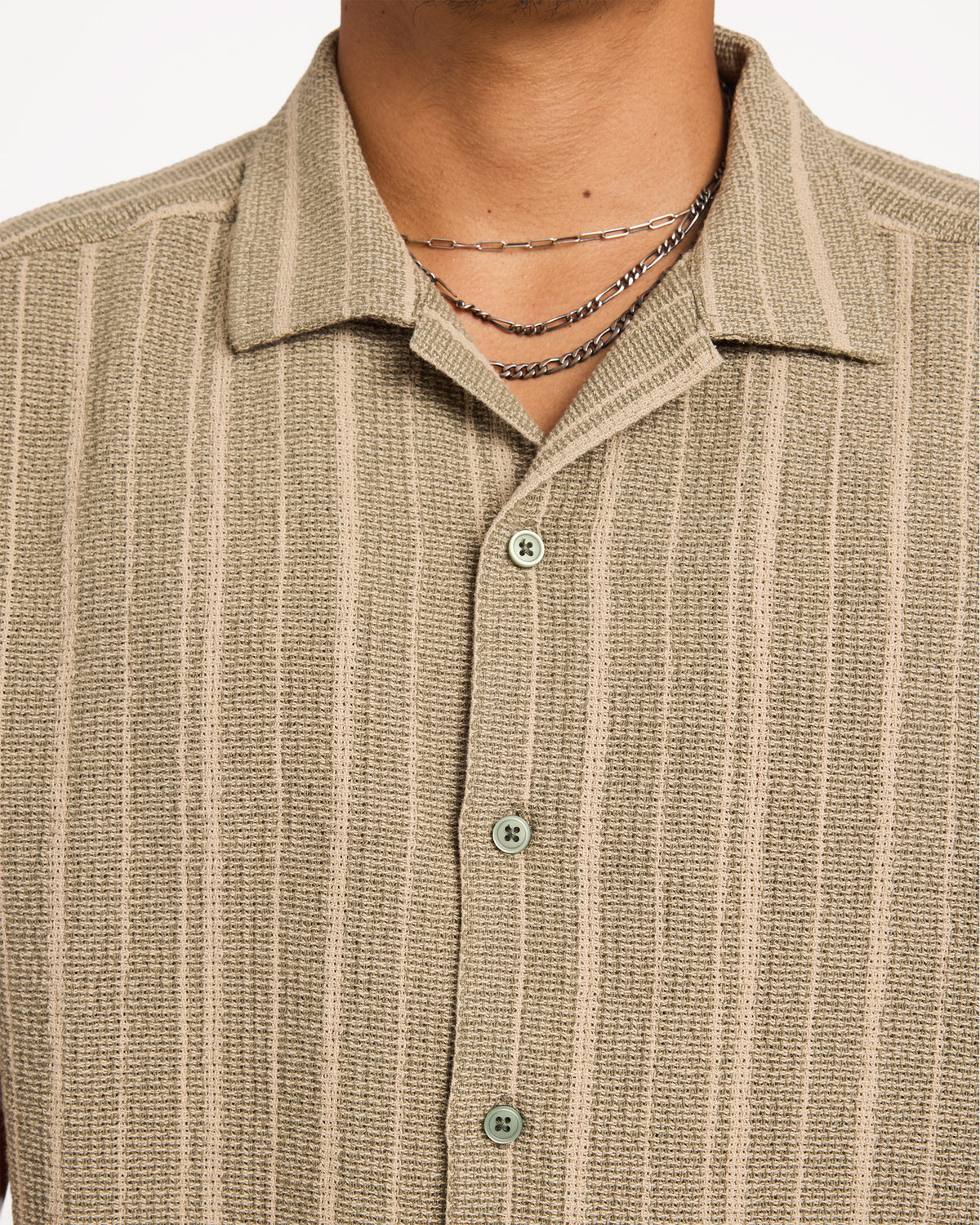 uvywt00224_rvca_arm_dtl1
