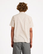 uvywt00233_rvca_cer_bck1