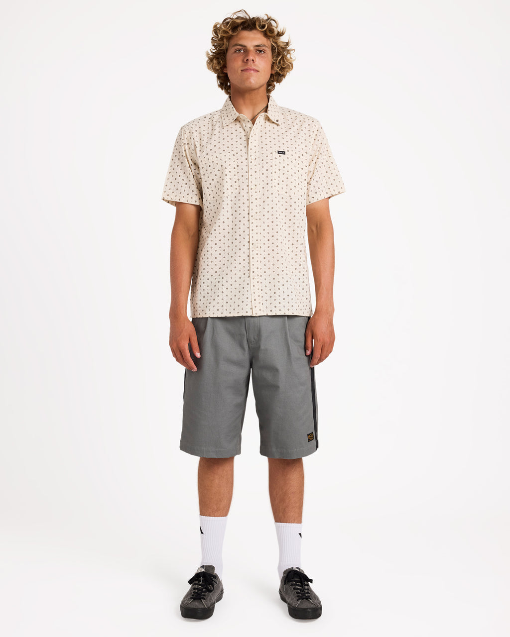 uvywt00233_rvca_cer_frt9