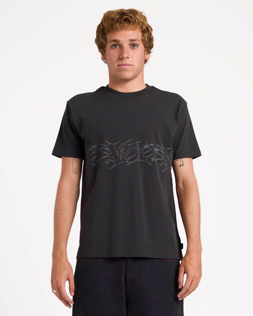 uvyzt00989_rvca_ktc0_frt1