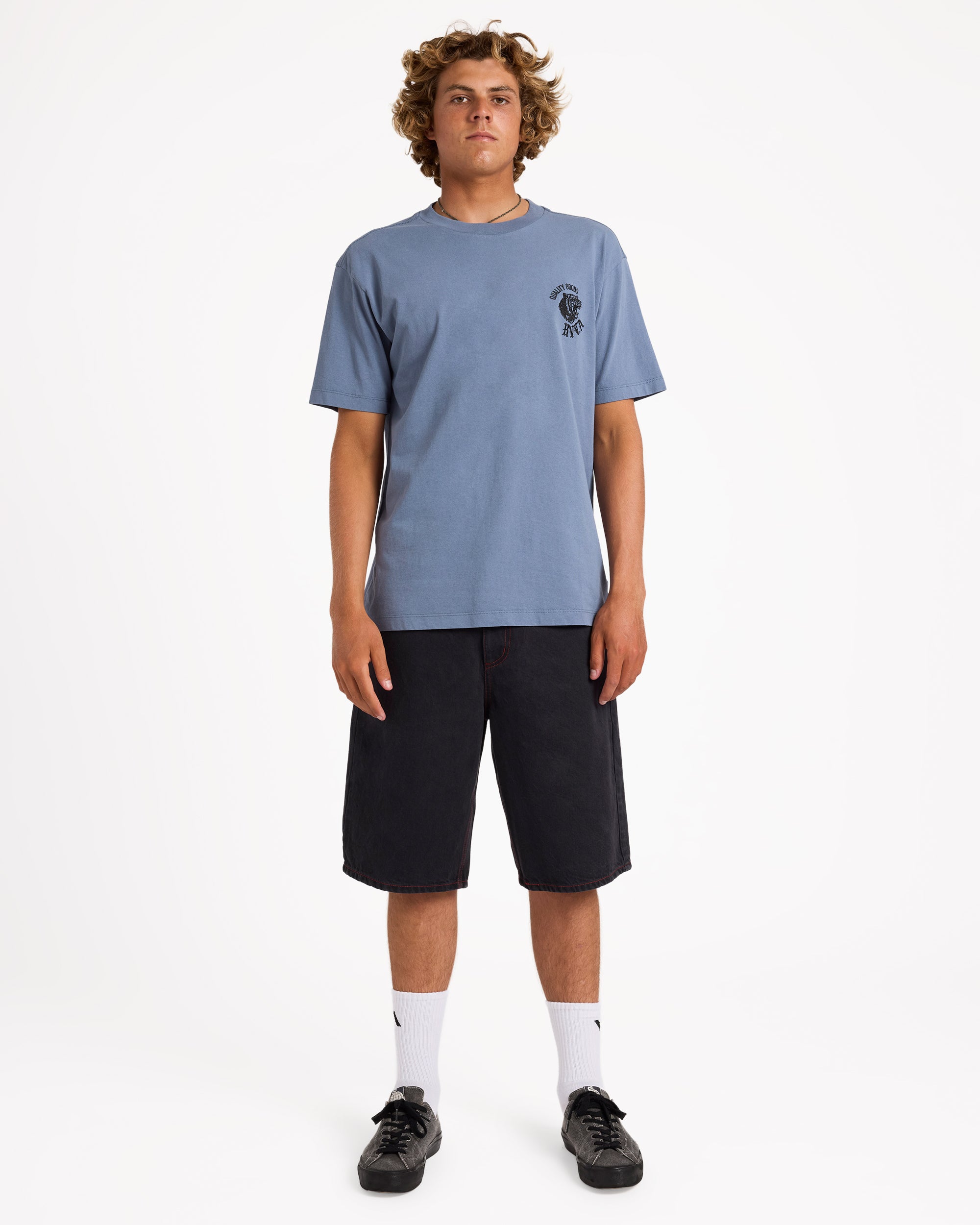 uvyzt00994_rvca_vny_frt9