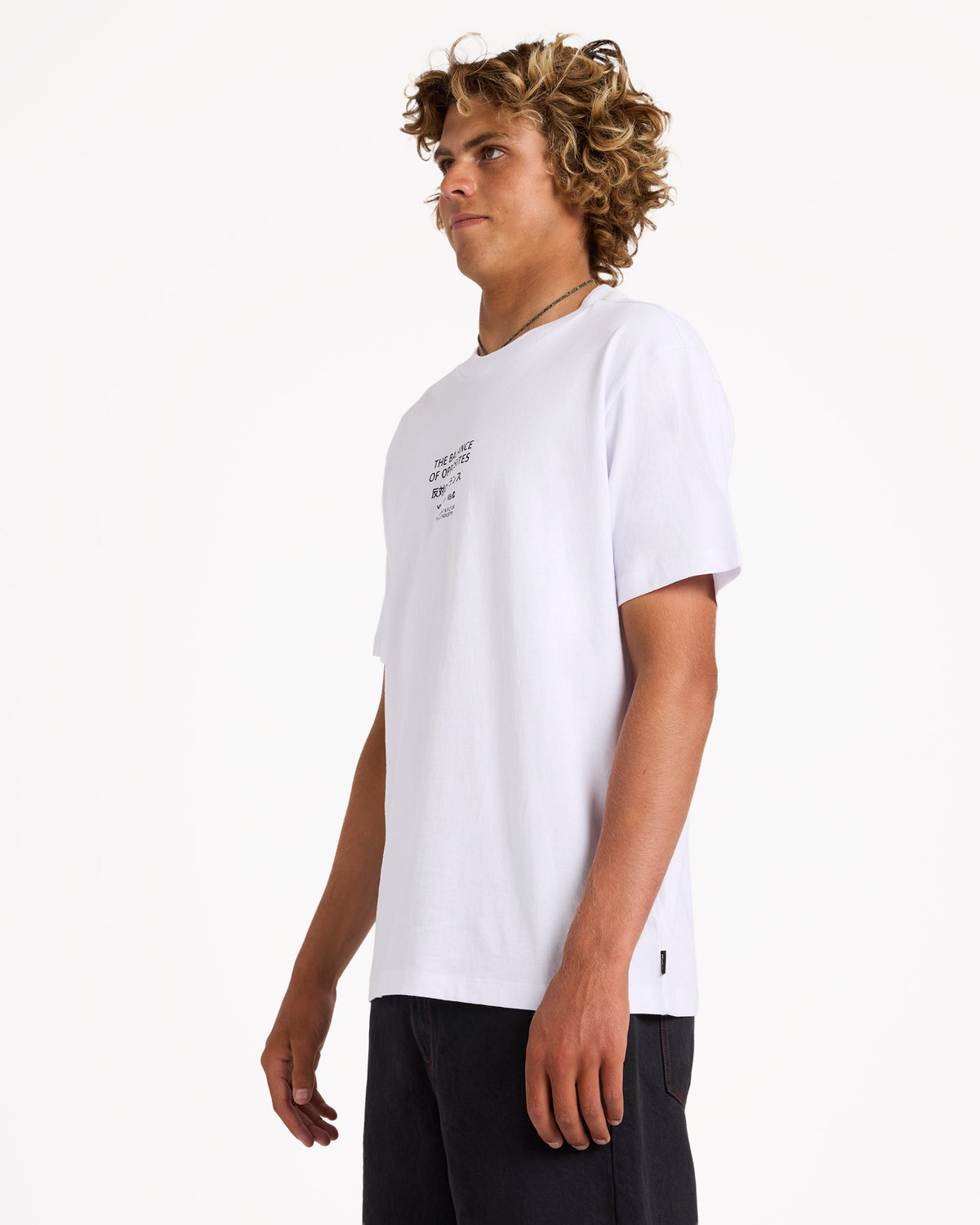 uvyzt00997_rvca_wht_sd1