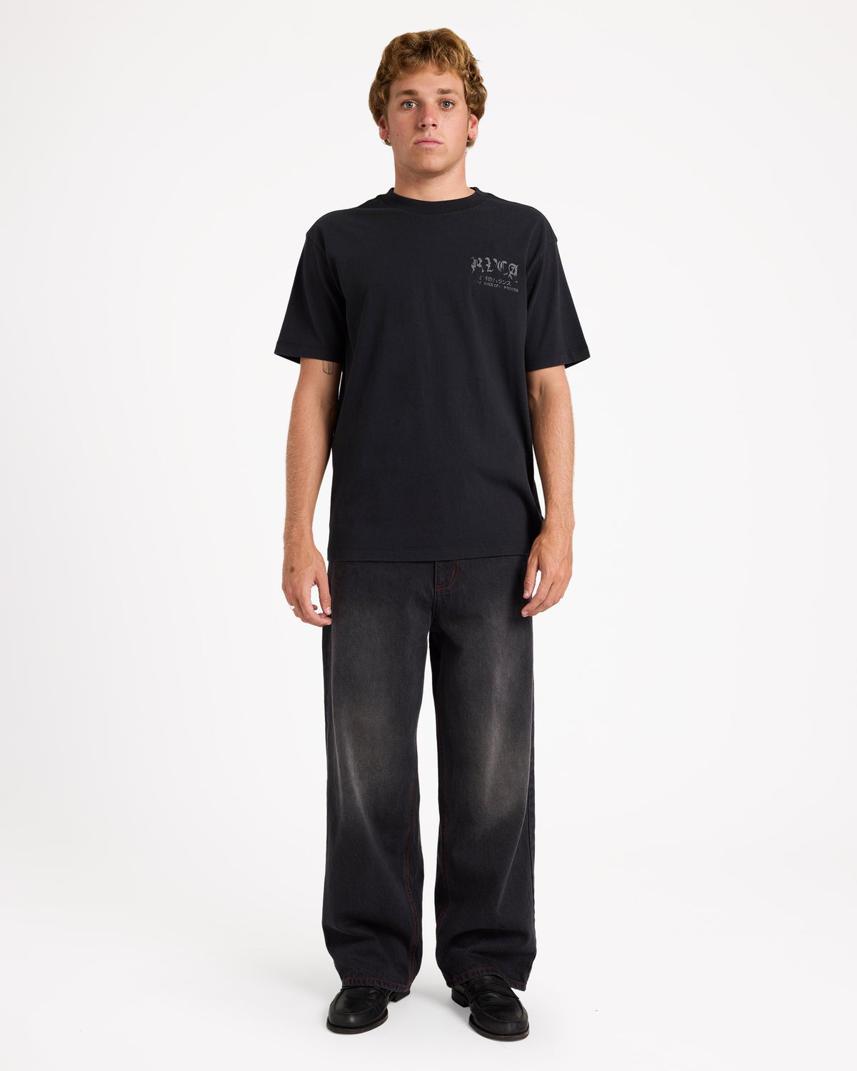 uvyzt00998_rvca_blk_frt9