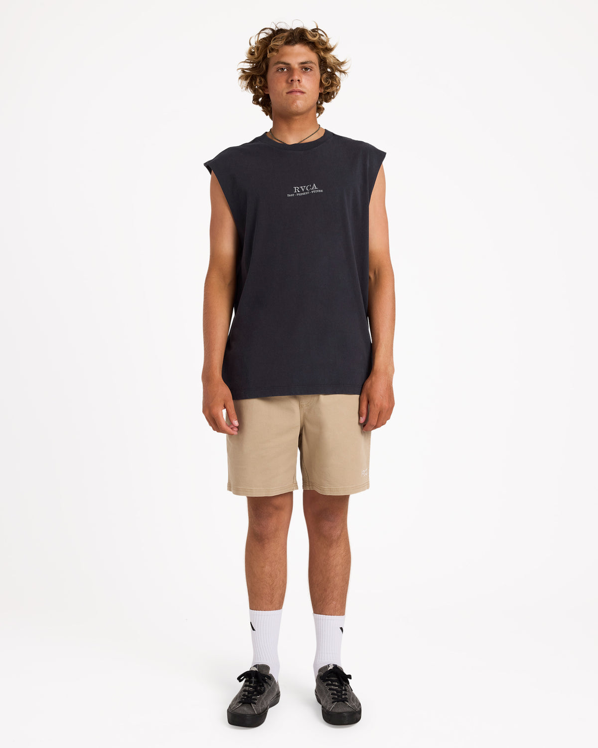 uvyzt01007_rvca_blk_frt9