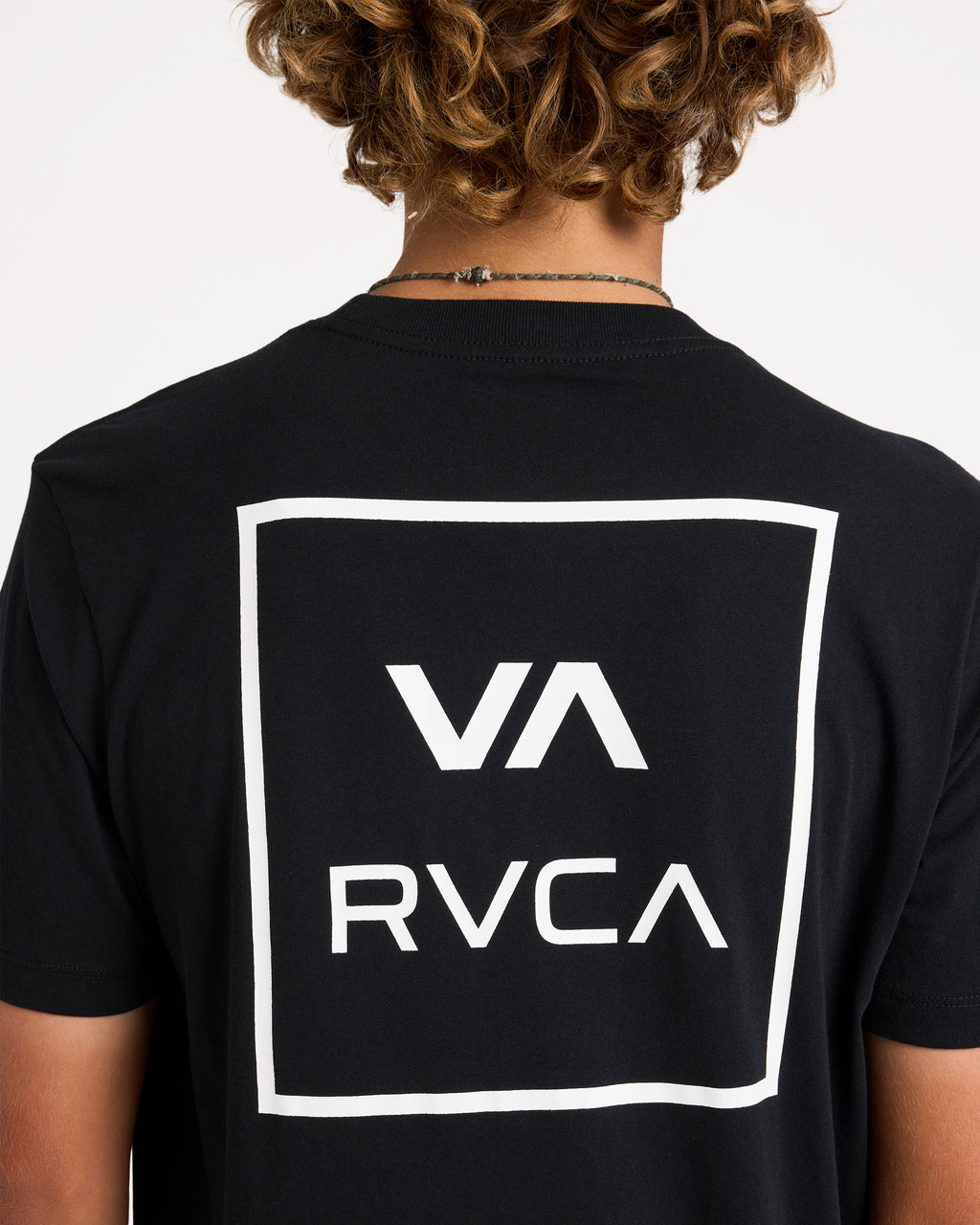 uvyzt01009_rvca_blk_dtl1