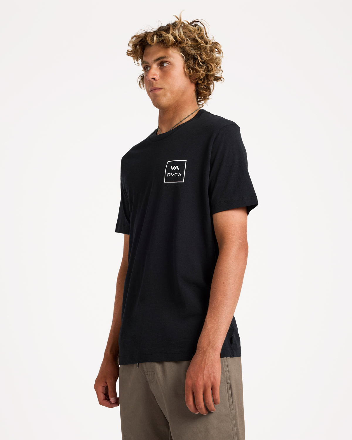 uvyzt01009_rvca_blk_sd1