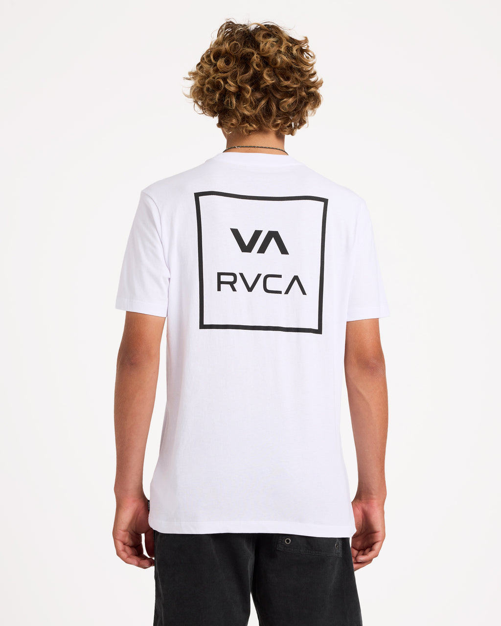 uvyzt01009_rvca_wht_bck1