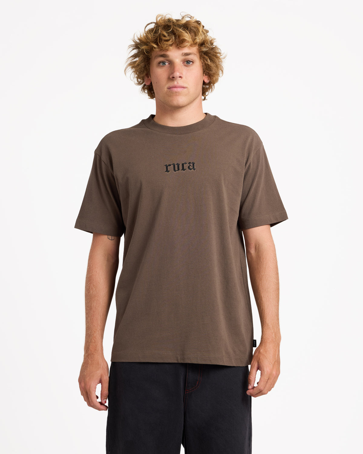 uvyzt01029_rvca_cho_frt1