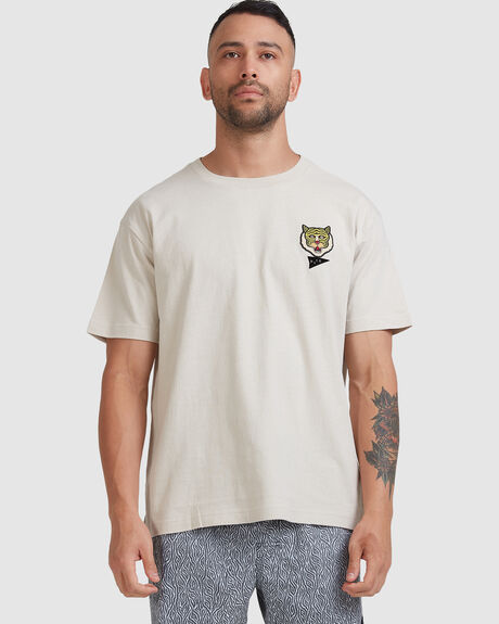 LEINES PATCHES SS TEE
