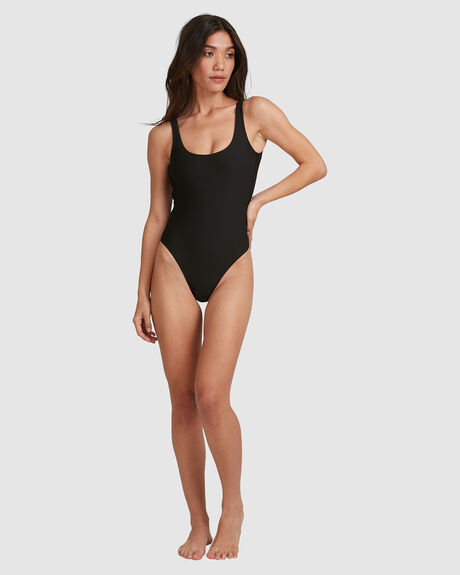 TANLINES ONE PIECE