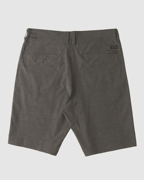 BOY'S CROSSFIRE SUBMERSIBLE SHORTS 18"