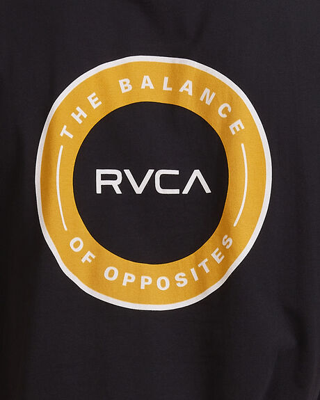 RVCA CENTERS MUSCLE