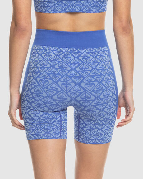 CHILL OUT SEAMLESS HEART SHORT