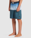 BOYS 8-16 EVERYDAY DIVISION 17" BOARD SHORTS