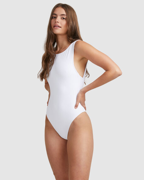 PURE ONE PIECE