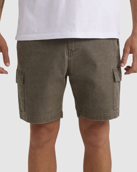 MENS CROWDED CARGO SHORTS